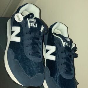 NEW BALANCE 515 Men 9.5 Xtra Wide (4e) ~ NIB
Blue and White